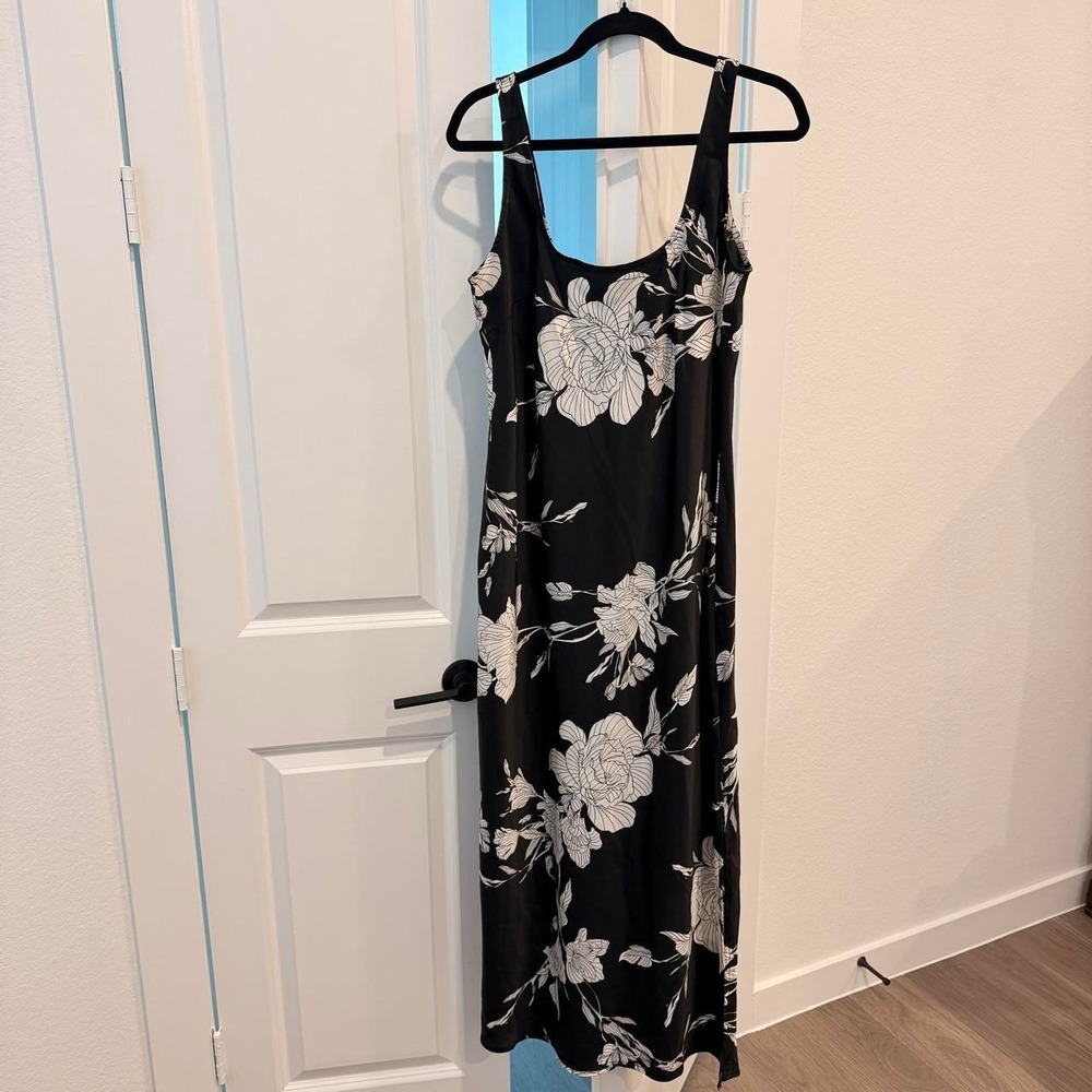A New Day Black & White Floral Maxi Dress – Size L (NWT)